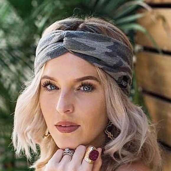 Harts and pearls Into The wild camo turban - Picture 5 of 5